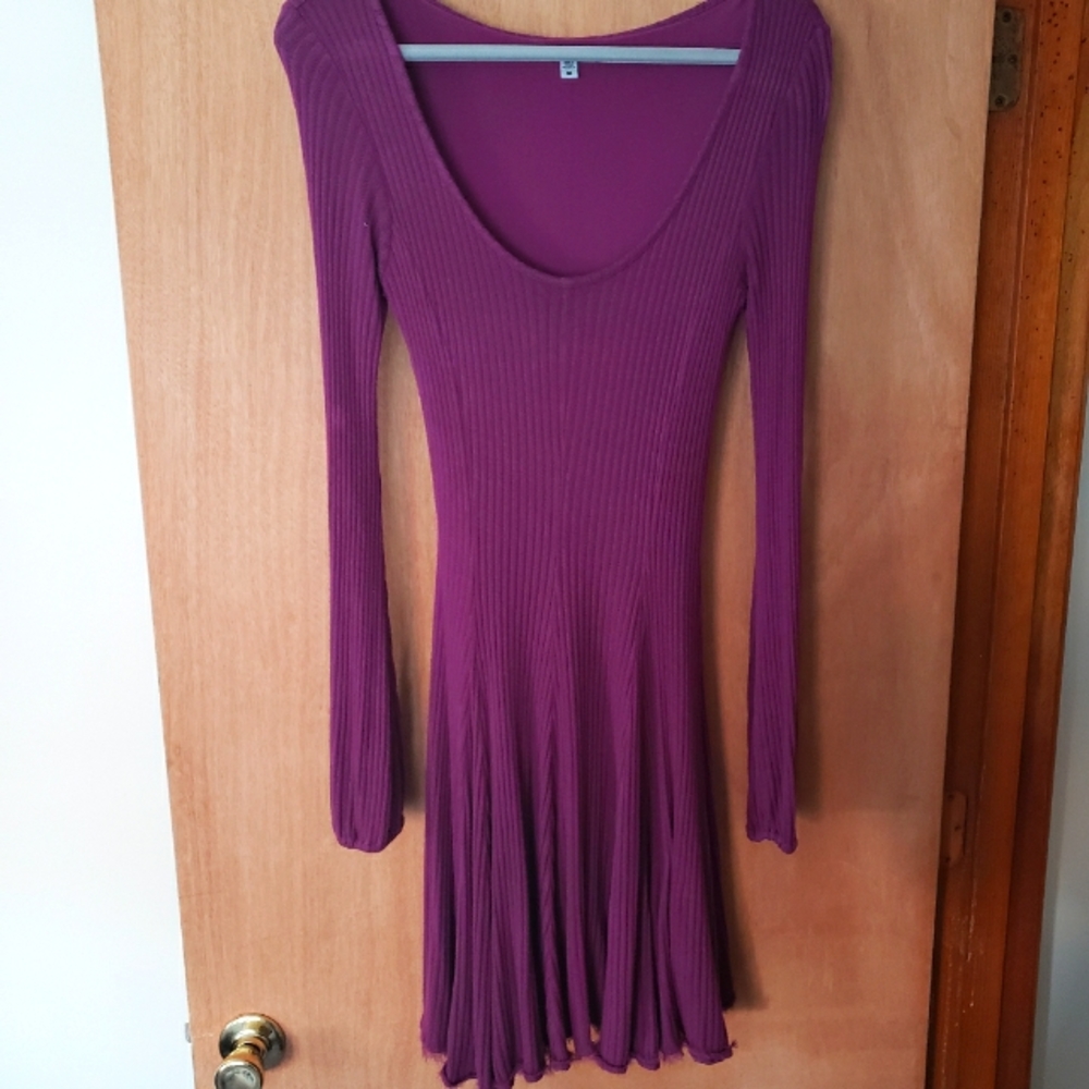 Scoop neck dress